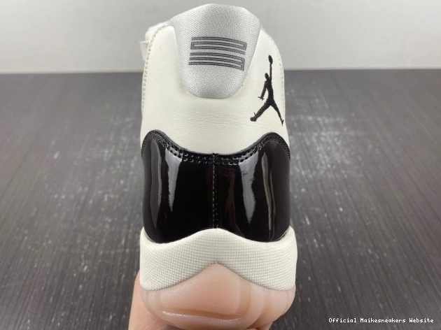 Official Maikesneakers Air 11 Neapolitan Jordan AR0715-101 WMNS 0728